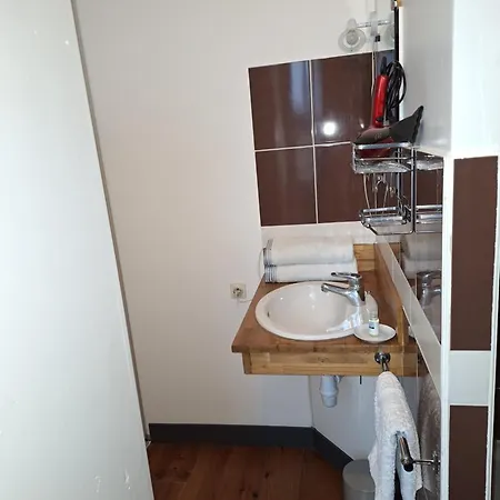 Oda ve Kahvaltı Du Logis Du Parc Libourne
